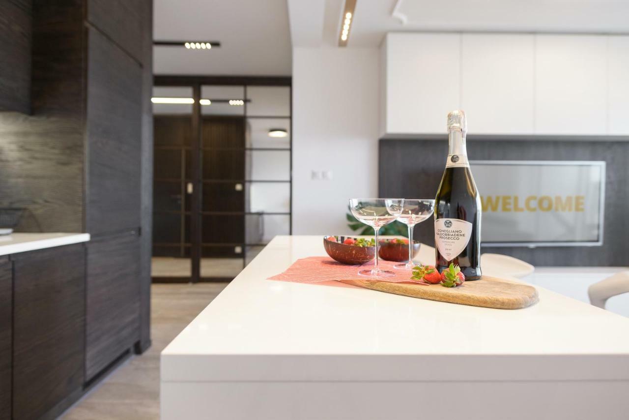 Apartment Perfectely Located With Free Parking Poznan